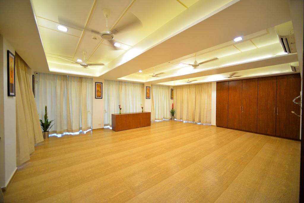 The Grand Imperial Hotel Morbi Luaran gambar